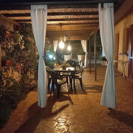 Affittacamere B&B Il Fiore Позада Екстериор снимка